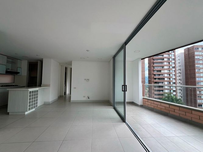 Apartamento de 2 alcobas en arriendo en Cumbres, Envigado, 85 m² · foto 19 de 20