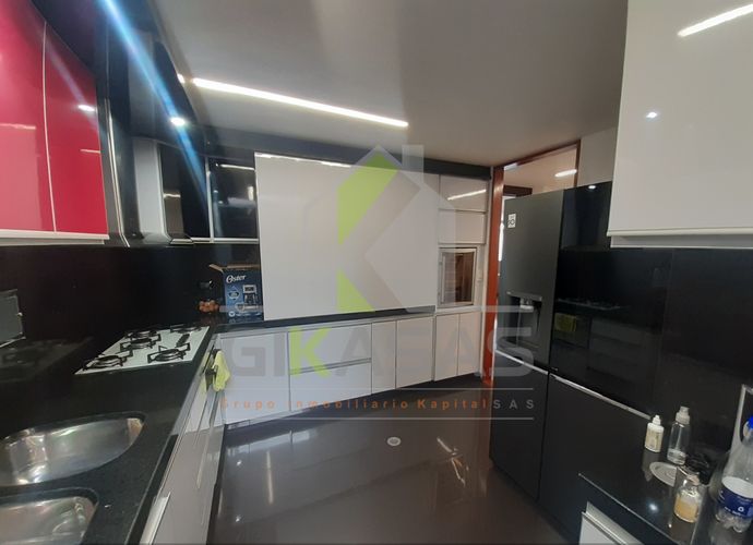 Casa en venta en Engativá, Bogotá · foto 9 de 24