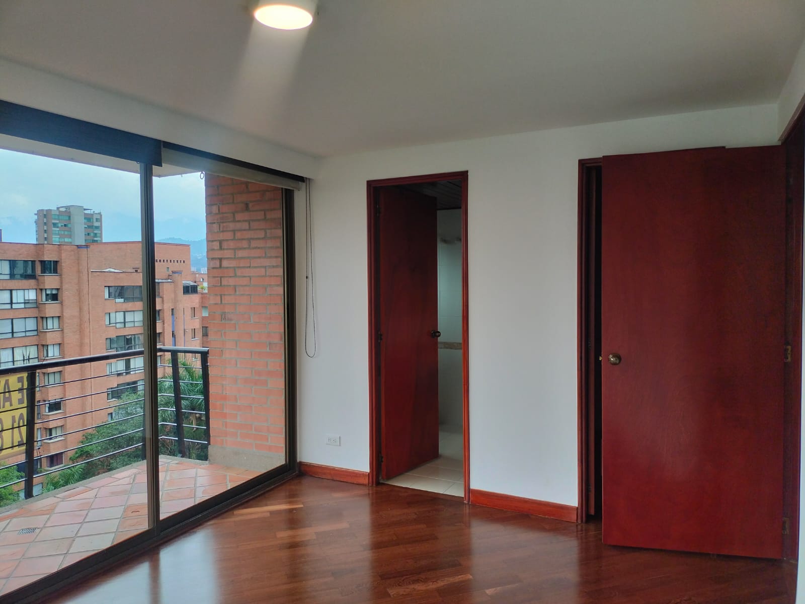 Apartamento en arriendo en El Poblado, Medellín · foto 5 de 15
