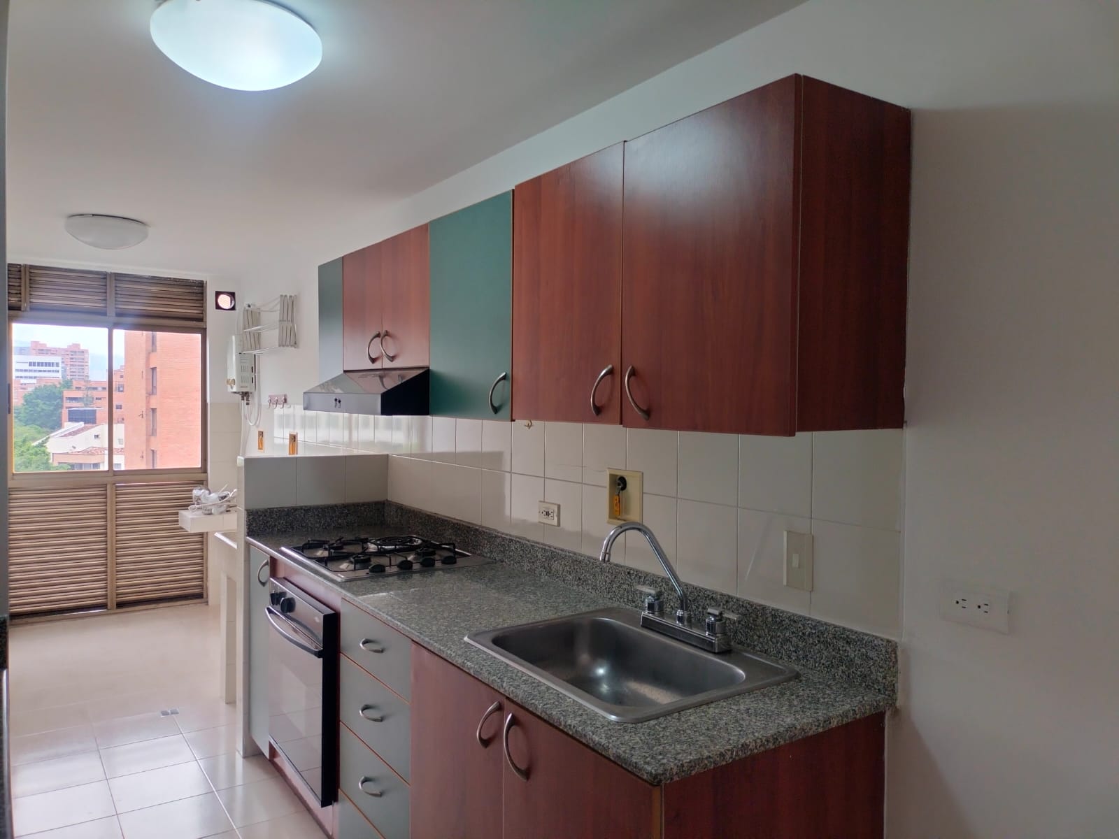 Apartamento en arriendo en El Poblado, Medellín · foto 6 de 15