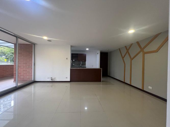 Apartamento de 3 alcobas en arriendo en Cumbres, Envigado, 100 m² · foto 5 de 17
