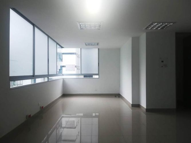 Oficina en arriendo en Los Alpes, Pereira, 36 m² · foto 4 de 5