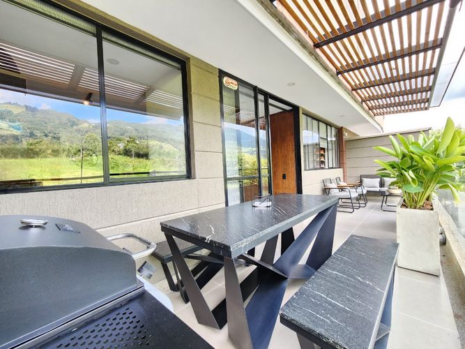 Apartaestudio en venta en Loma Del Escobero, Envigado, 79 m² · foto 8 de 16