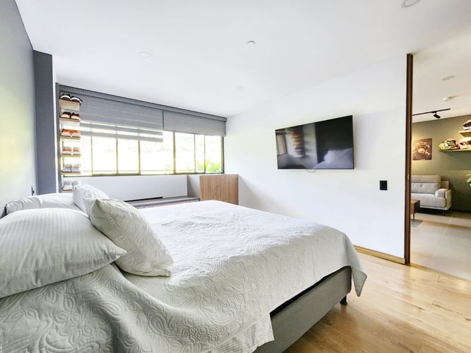 Apartaestudio en venta en Loma Del Escobero, Envigado, 79 m² · foto 11 de 16