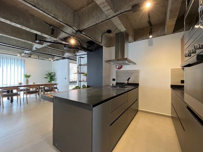 Apartamento de 3 alcobas en venta en El Poblado, Medellín, 195 m² · foto 6 de 17