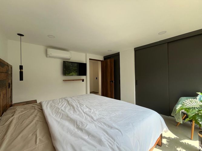Apartamento de 3 alcobas en venta en El Poblado, Medellín, 195 m² · foto 11 de 17