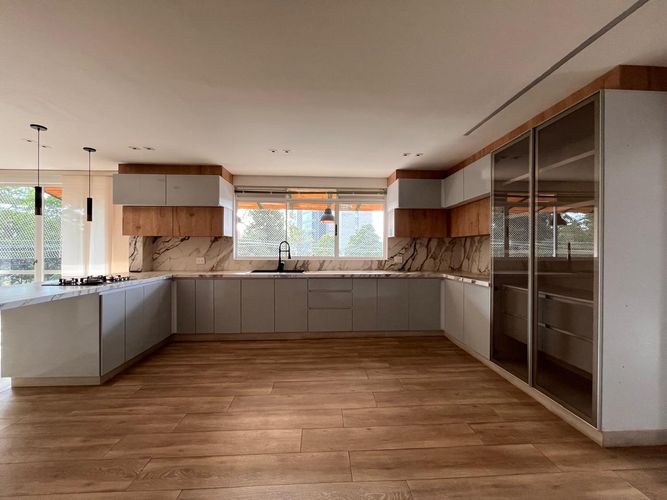 Casa de 4 alcobas en venta en El Poblado, Medellín, 600 m² · foto 6 de 20