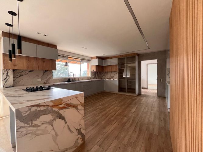 Casa de 4 alcobas en venta en El Poblado, Medellín, 600 m² · foto 7 de 20
