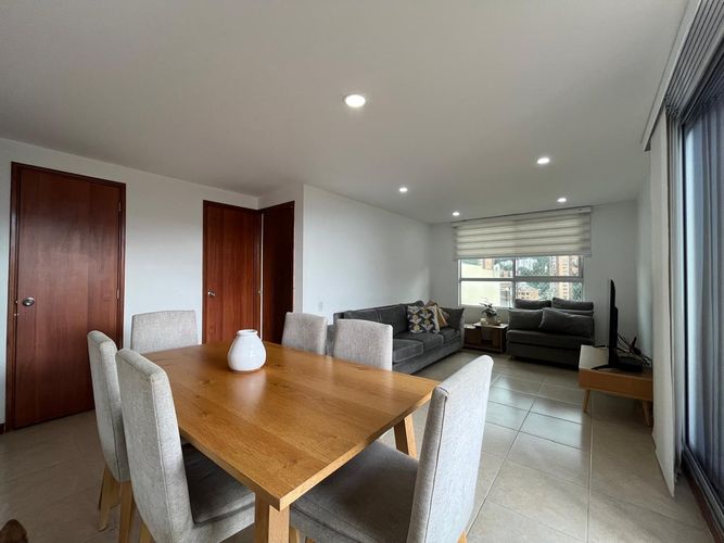 Apartamento de 3 alcobas en venta en El Poblado, Medellín, 140 m² · foto 3 de 20
