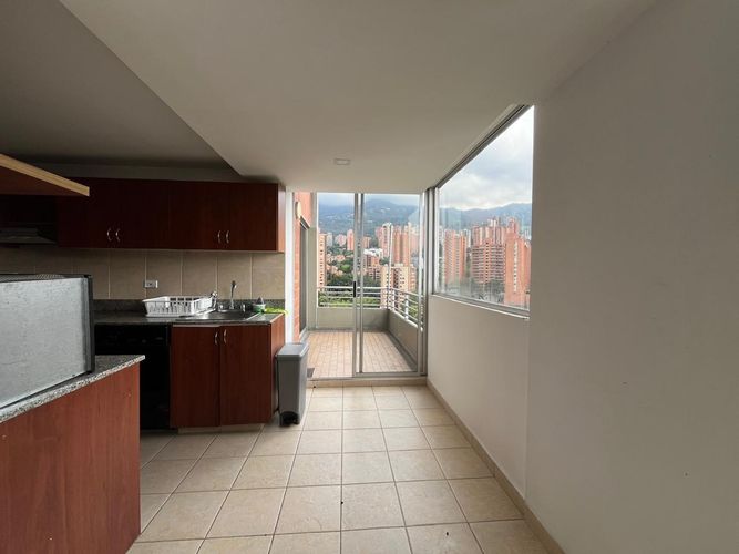 Apartamento de 3 alcobas en venta en El Poblado, Medellín, 140 m² · foto 5 de 20