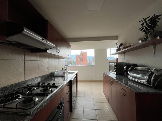 Apartamento de 3 alcobas en venta en El Poblado, Medellín, 140 m² · foto 9 de 20