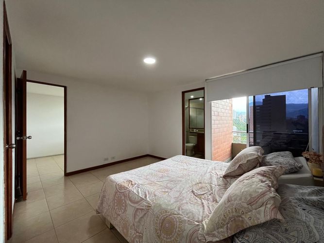 Apartamento de 3 alcobas en venta en El Poblado, Medellín, 140 m² · foto 11 de 20