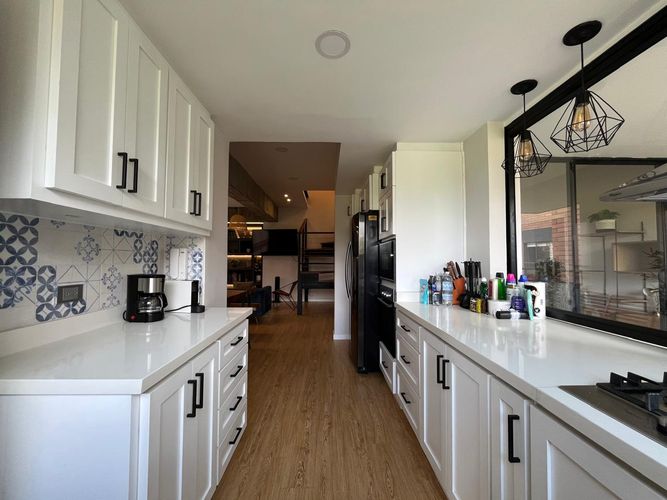 Apartamento de 3 alcobas en venta en El Poblado, Medellín, 141 m² · foto 8 de 19