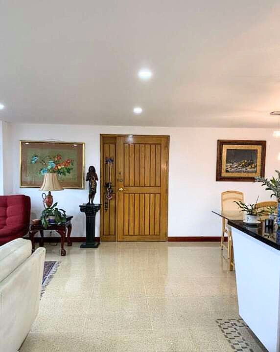 Apartamento en venta en El Campestre, Medellín · foto 4 de 18