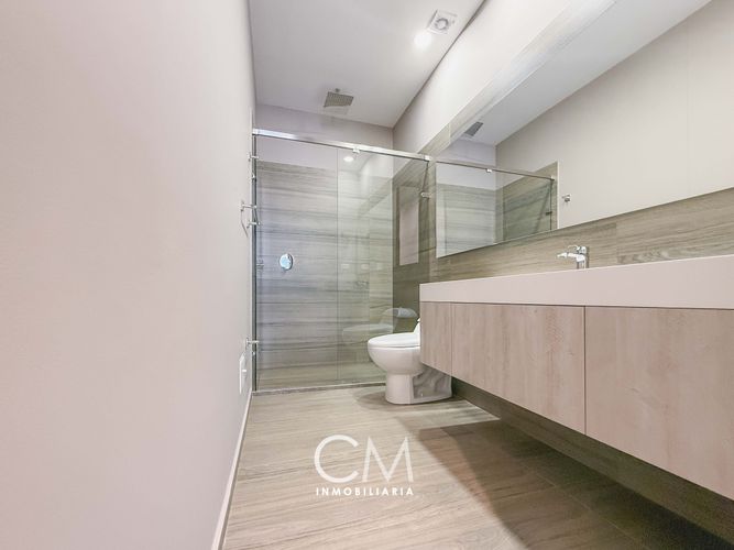Apartamento de 2 alcobas en venta en Chico Norte, Bogotá, 114 m² · foto 6 de 12