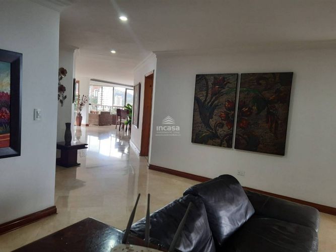 Apartamento de 3 alcobas en venta en Cristales, Cali, 350 m² · foto 17 de 20