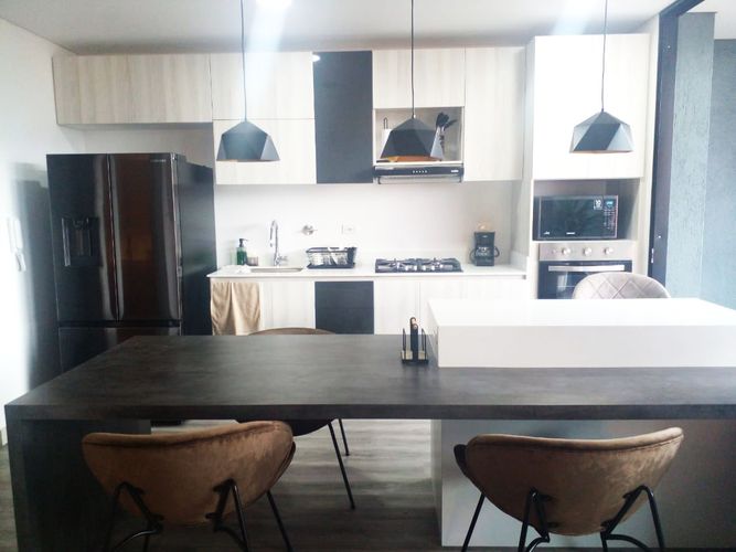 Apartamento de 2 alcobas en arriendo en El Poblado, Medellín, 95 m² · foto 7 de 16