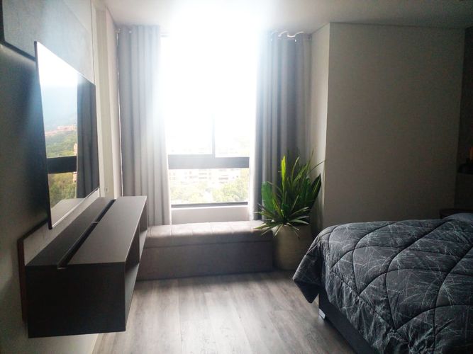 Apartamento de 2 alcobas en arriendo en El Poblado, Medellín, 95 m² · foto 10 de 16