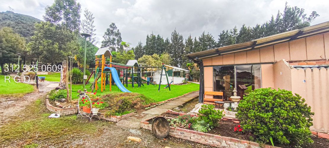 Casa de 4 alcobas en venta en Centro, Sopó · foto 12 de 24