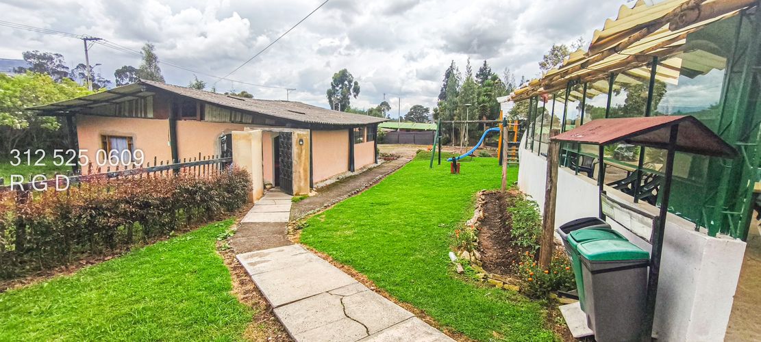 Casa de 4 alcobas en venta en Centro, Sopó · foto 18 de 24
