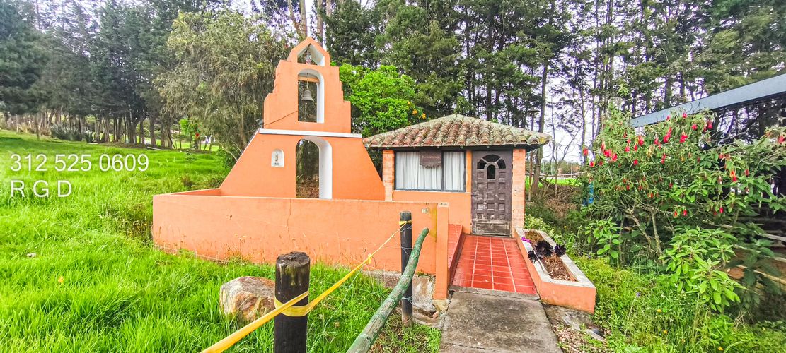 Casa de 4 alcobas en venta en Centro, Sopó · foto 19 de 24