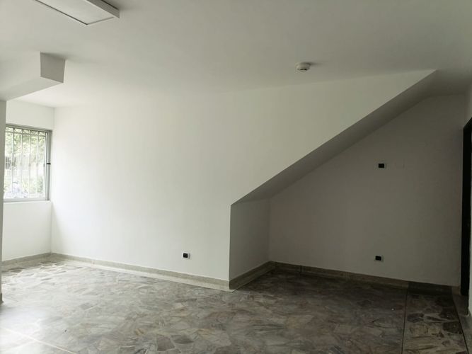 Oficina en arriendo en Laureles, Medellín, 200 m² · foto 3 de 17