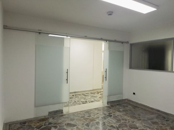 Oficina en arriendo en Laureles, Medellín, 200 m² · foto 4 de 17