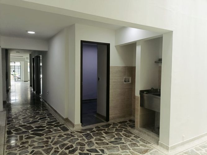 Oficina en arriendo en Laureles, Medellín, 200 m² · foto 12 de 17