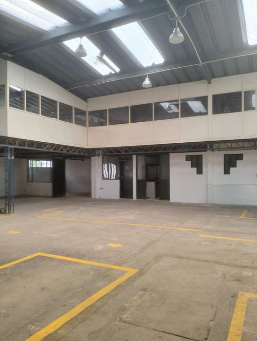 Bodega en arriendo en Los Dos Puentes, Pasto, 650 m² · foto 4 de 13