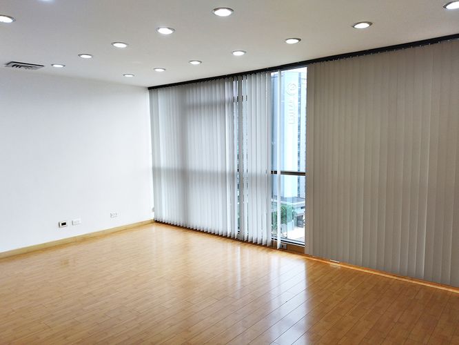Oficina en arriendo en El Poblado, Medellín, 44 m² · foto 2 de 11