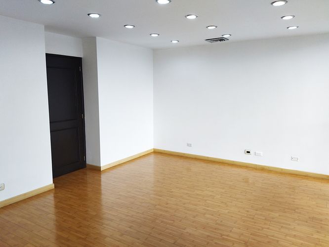 Oficina en arriendo en El Poblado, Medellín, 44 m² · foto 4 de 11