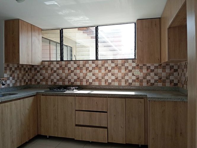 Apartamento de 4 alcobas en arriendo en Laureles, Medellín, 150 m² · foto 3 de 19