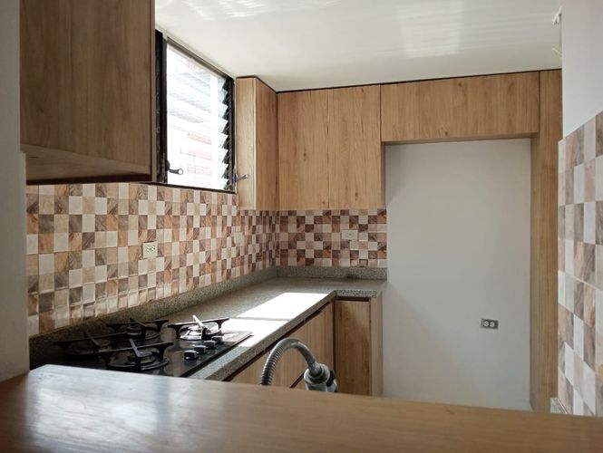 Apartamento de 4 alcobas en arriendo en Laureles, Medellín, 150 m² · foto 7 de 19
