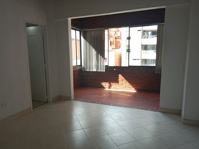 Apartamento de 4 alcobas en arriendo en Laureles, Medellín, 150 m² · foto 19 de 19