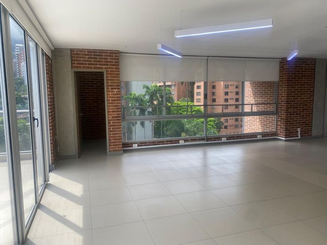 Oficina en arriendo en El Poblado, Medellín, 152 m² · foto 6 de 18