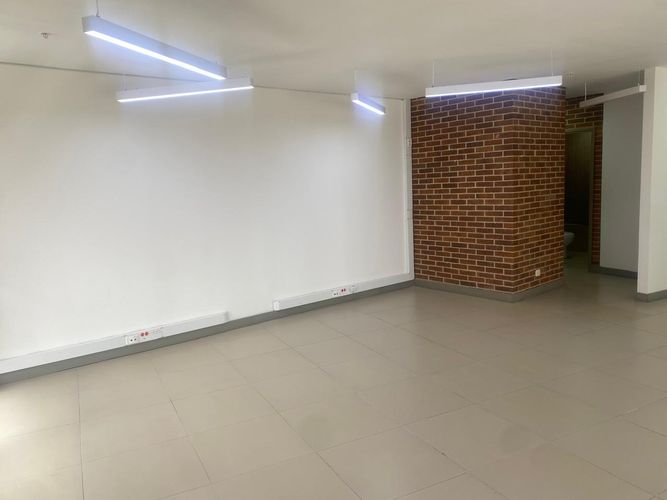 Oficina en arriendo en El Poblado, Medellín, 152 m² · foto 13 de 18