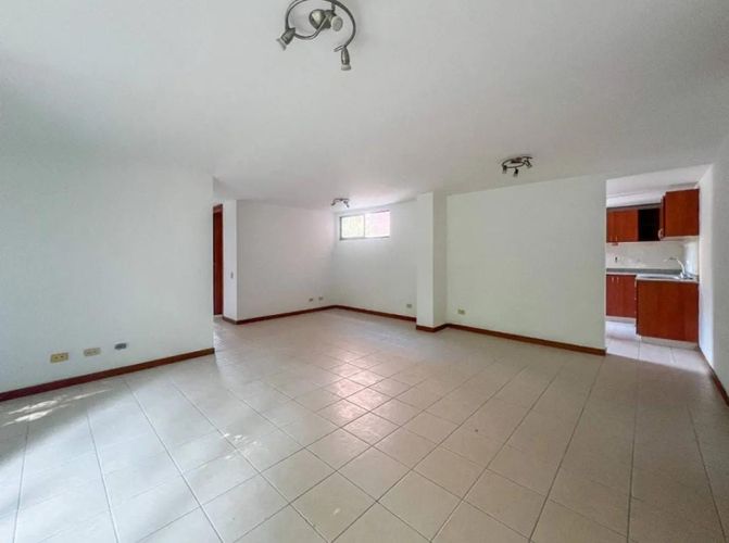 Apartamento en venta en Primavera, Envigado · foto 2 de 24