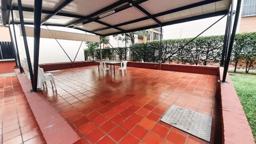 Apartamento en venta en Cañaverales, Cali · foto 14 de 24
