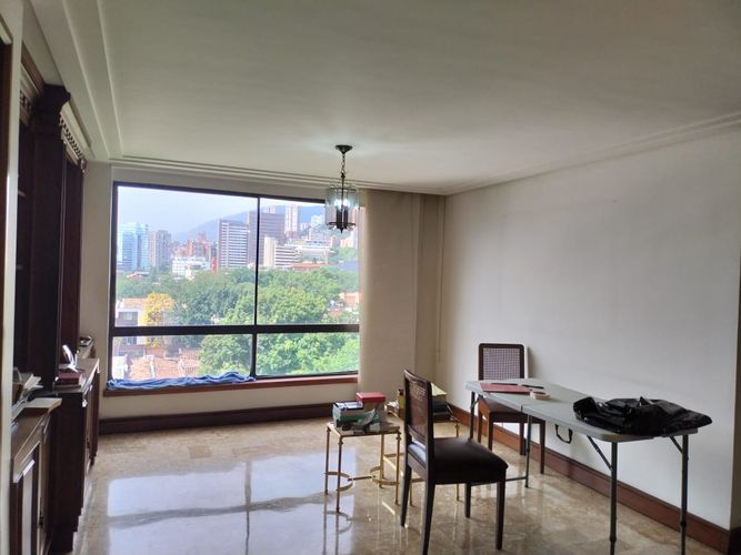 Apartamento de 3 alcobas en venta en El Poblado, Medellín, 220 m² · foto 6 de 18