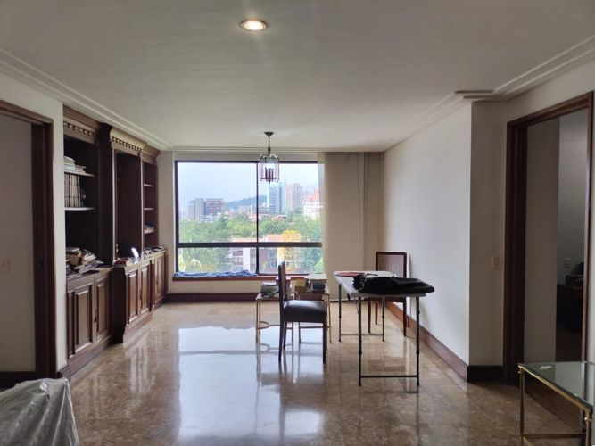Apartamento de 3 alcobas en venta en El Poblado, Medellín, 220 m² · foto 7 de 18