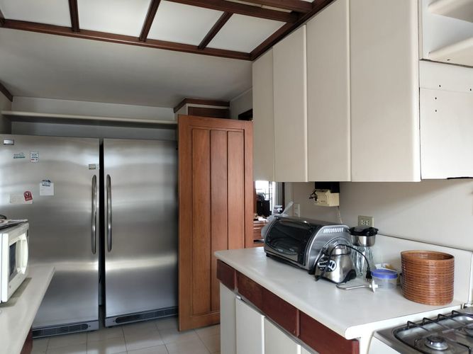 Apartamento de 3 alcobas en venta en El Poblado, Medellín, 220 m² · foto 8 de 18