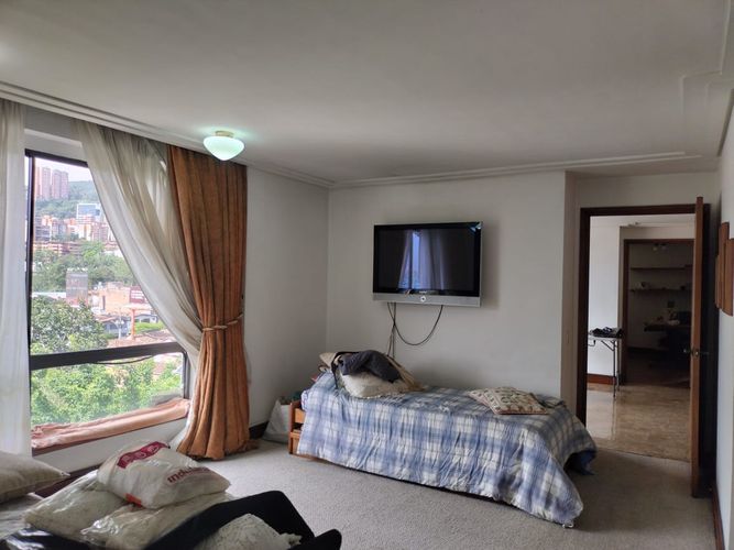 Apartamento de 3 alcobas en venta en El Poblado, Medellín, 220 m² · foto 11 de 18
