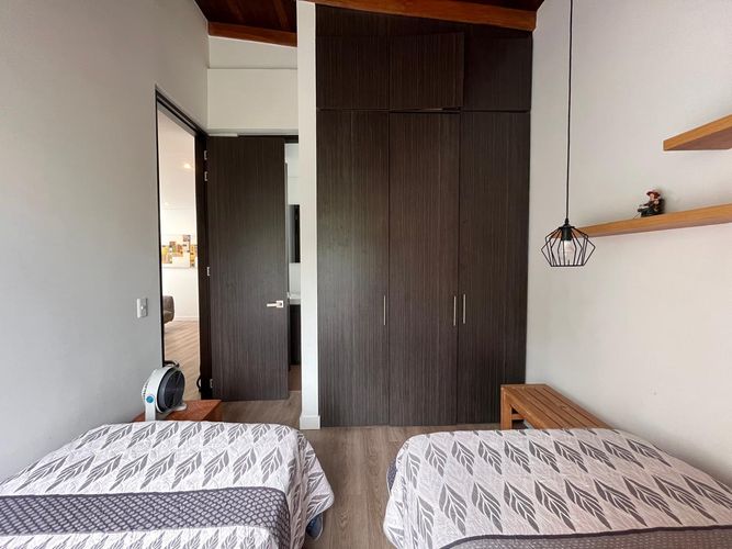 Casa de 4 alcobas en venta en Loma Del Chocho, Envigado, 161 m² · foto 11 de 20