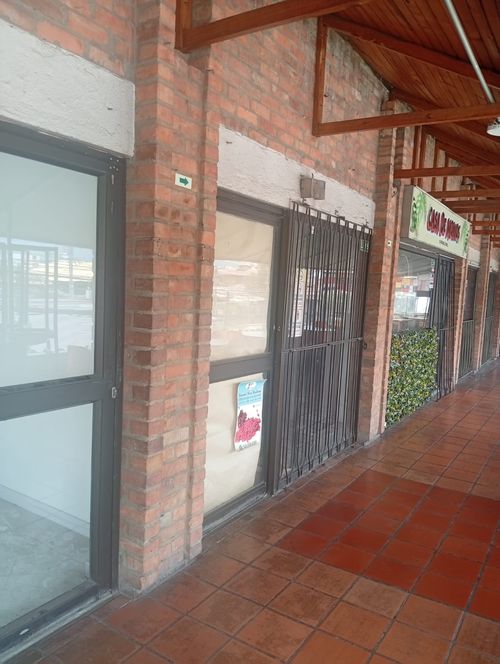 Local en arriendo en Delicias Norte, Chía, 9 m² · foto 5 de 9