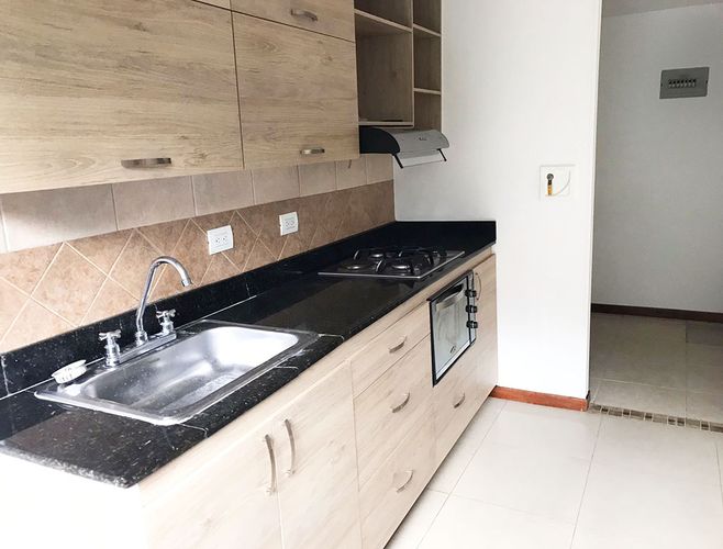 Apartamento de 3 alcobas en arriendo en El Poblado, Medellín, 120 m² · foto 6 de 17