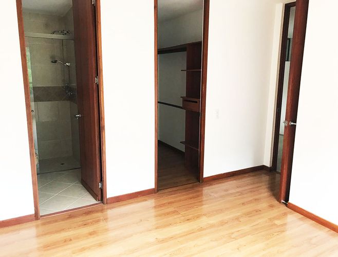 Apartamento de 3 alcobas en arriendo en El Poblado, Medellín, 120 m² · foto 9 de 17