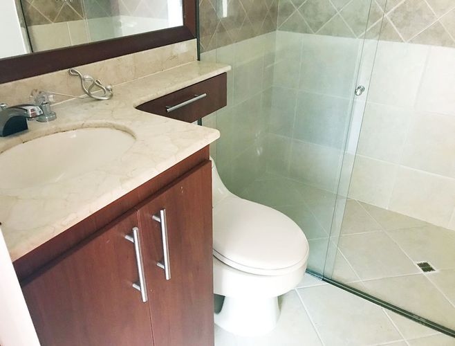 Apartamento de 3 alcobas en arriendo en El Poblado, Medellín, 120 m² · foto 15 de 17