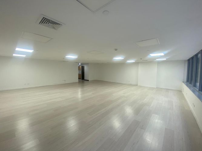 Oficina en arriendo en El Poblado, Medellín, 104 m² · foto 2 de 12