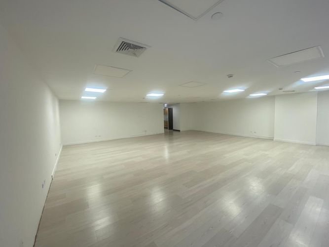 Oficina en arriendo en El Poblado, Medellín, 104 m² · foto 3 de 12