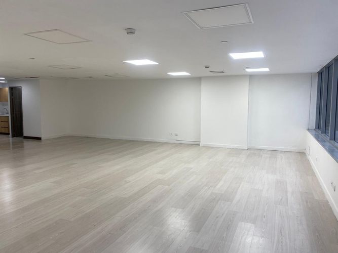 Oficina en arriendo en El Poblado, Medellín, 104 m² · foto 4 de 12